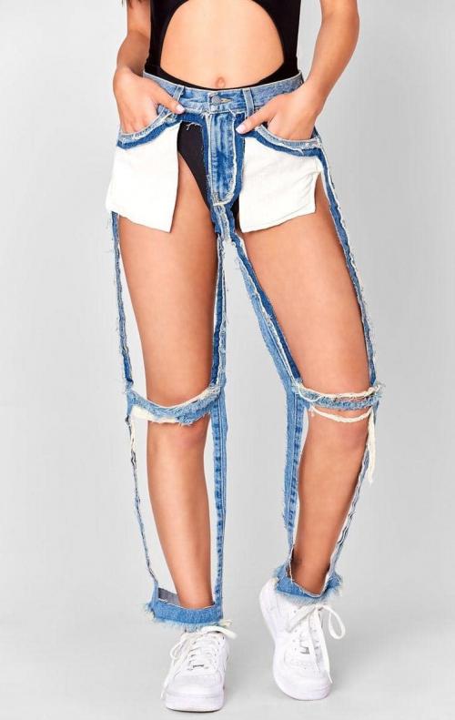 Джинсы внизу рваные. На пике моды! Самые «рваные джинсы» за $168 надо?